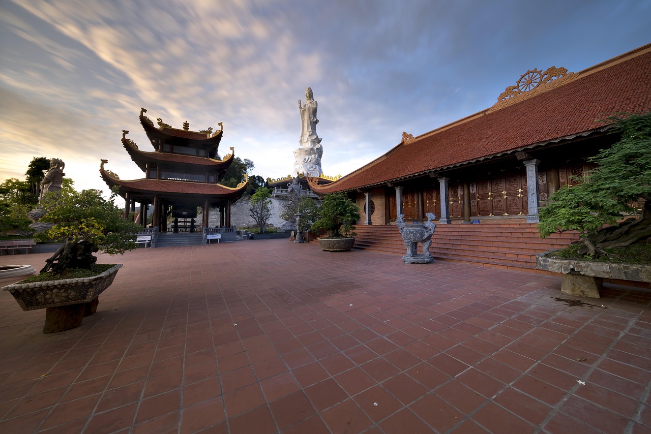 Truc Lam DALAT VIETNAM