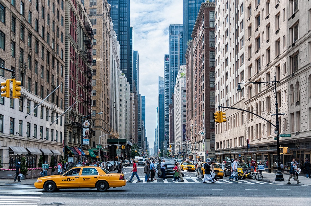 pexels-pedestrians-1853552_1280